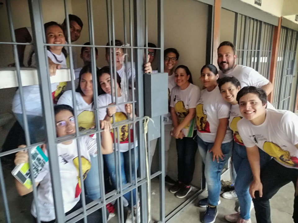 Alumnos de la carrera de Derecho de la UMET visitaron "La Roca" 2 DerechoEnLaRoca 6